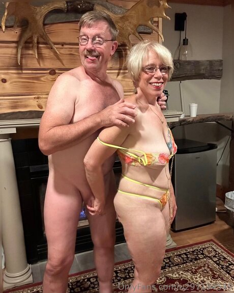 U297194549 アダルト女優 画像