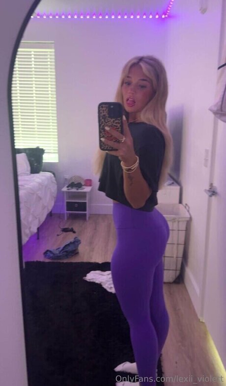 濡れたパンティーOnlyFans セクシーヌード アーカイブ