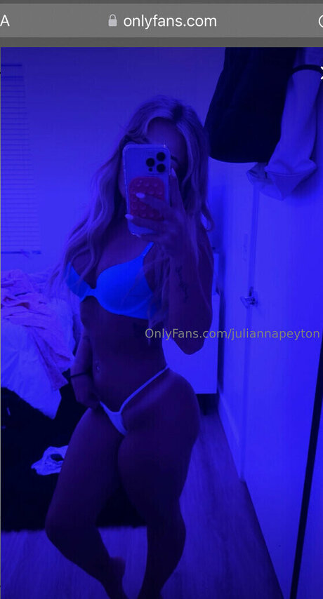 Lexii violett 美しい女優 画像