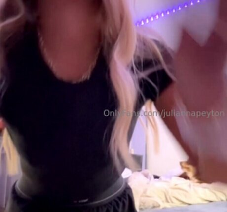 Lexii violett ポルノ女優 ギャラリー