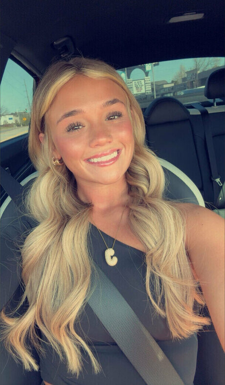 Lexii violett ポルノスター セックス 画像