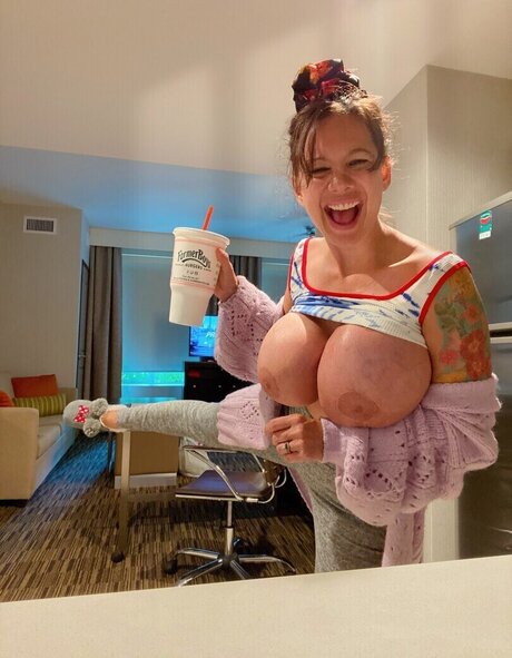 ソロオンリーファンズ 無料ポルノ 写真