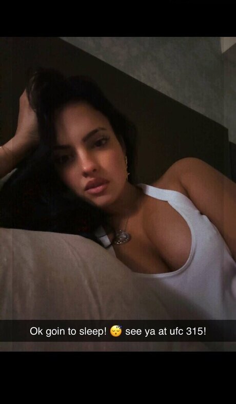 Nina Drama xxxモデル 写真