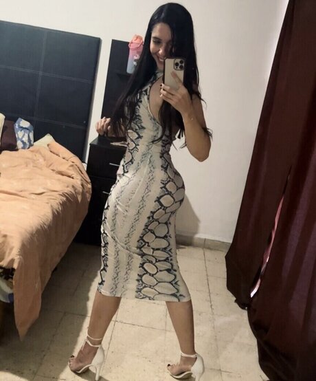 Bety Gaxiola ポルノスター アート 画像