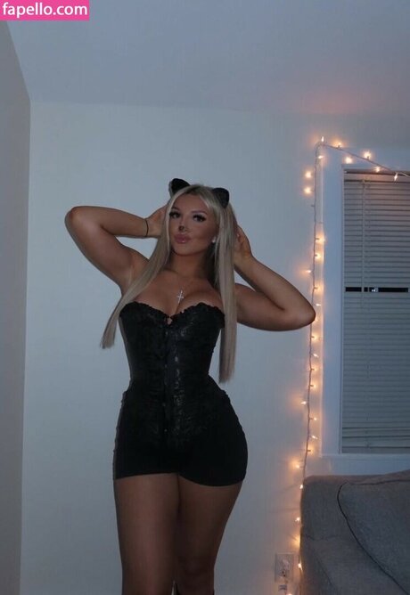 nikkidalessandro22 アートモデル 画像