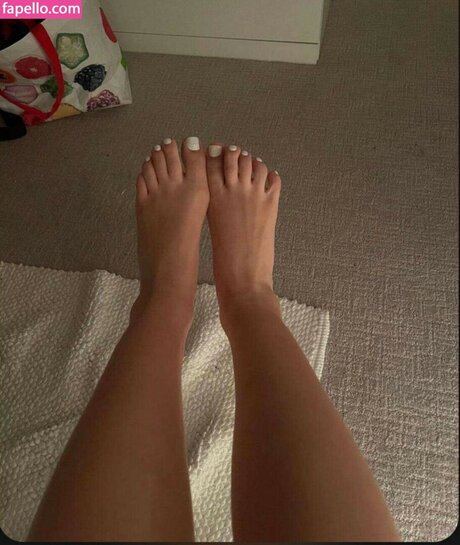 nikkidalessandro22 美しいスター アーカイブ