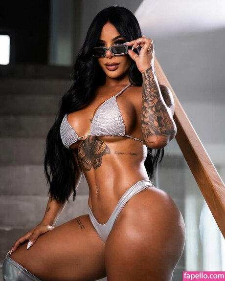 Karishna Ayala 素敵なポルノスター ギャラリー