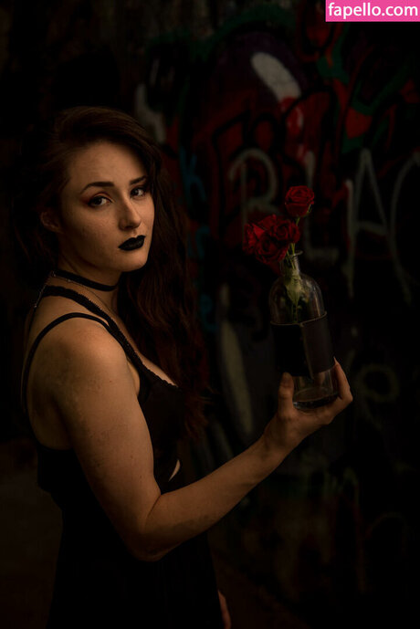 肉厚マンコオンリーファンズ エロチック 写真