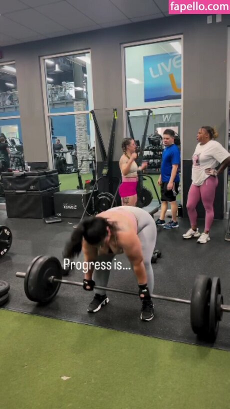 Duyein Martinez 無料のスター 写真