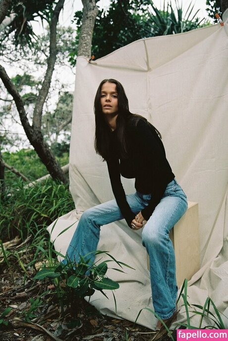 年配の熟女オンリーファンズ トップ 画像