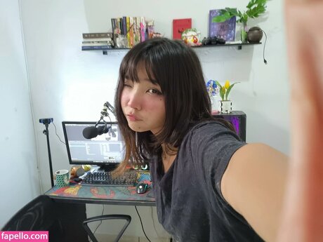 ヌード教師オンリーファンズ 無料エロ 写真