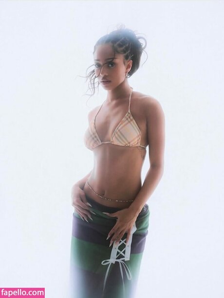 Manon Bannerman ポルノスター 素敵 画像