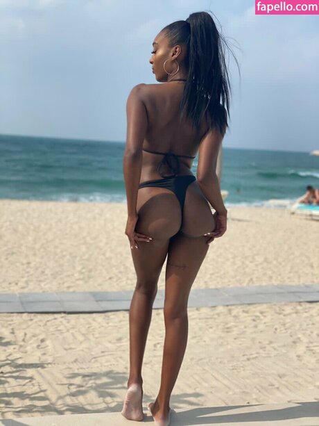 Asia Rae ポルノスター アダルト 写真