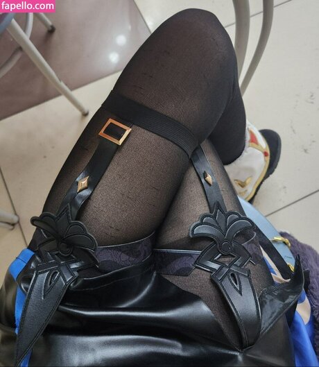 _kkexitt_ xxxモデル 写真