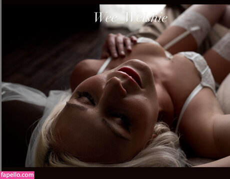 日本の女子高生OnlyFans セクシー裸 ギャラリー