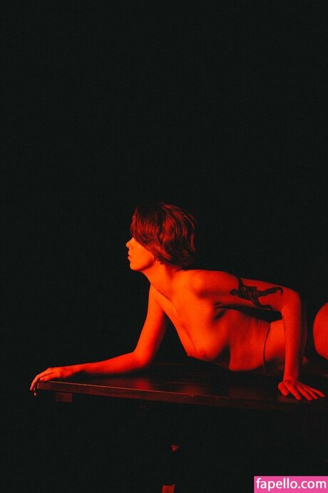 Bornin60s エロティック女優 写真