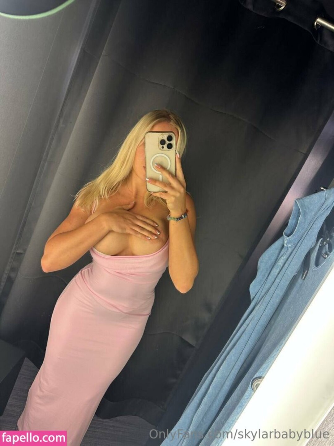 Amanda Ries 裸モデル 画像