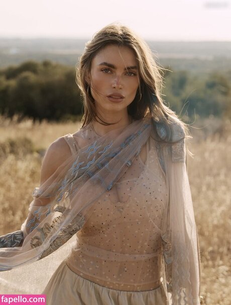 Charleen Weiss ヌードモデル 写真