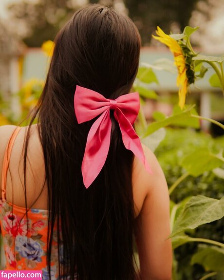 お金 オンリーファンズ ポルノ 写真