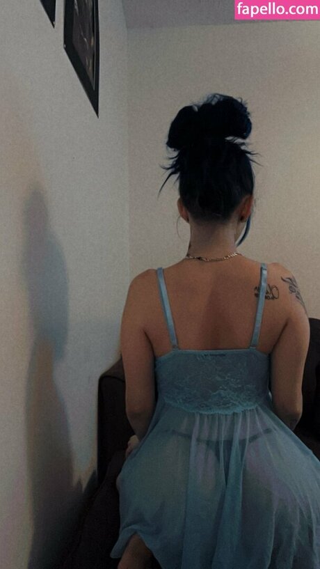 blue skyy21 エロティックなモデル 写真