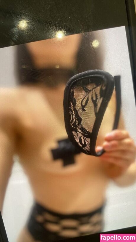 ミニドレス OnlyFans アート裸 写真