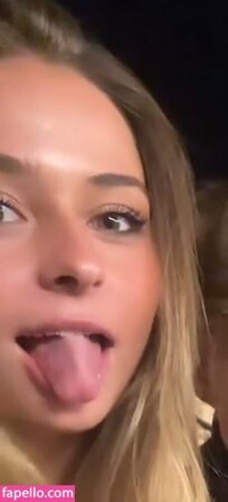 gr0us3 and maisi3 HDスター 写真