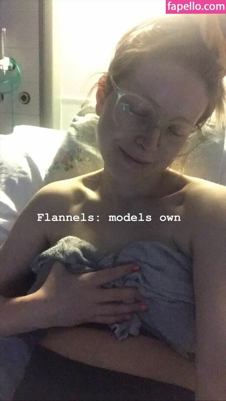 Jessie Cave ポルノスター 高品質 写真