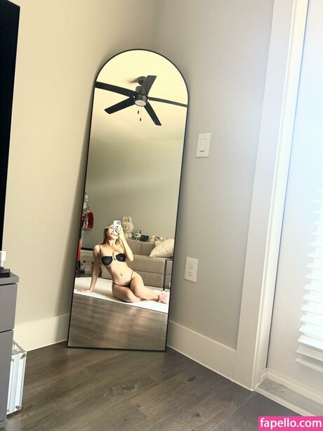 巨乳の黒人女性オンリーファンズ セクシー裸 画像