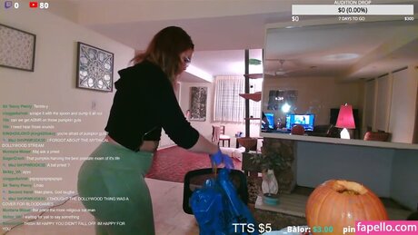 Fishtank 裸のポルノスター ギャラリー