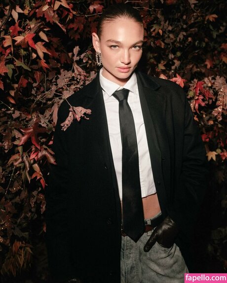 Camille Opp アダルトスター 写真