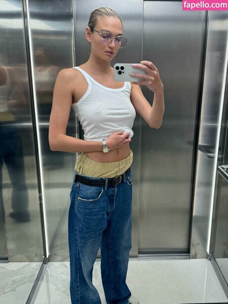 Camille Opp アダルトモデル 写真