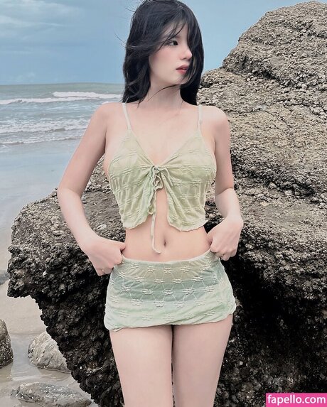 Tr H Ly 女優 写真