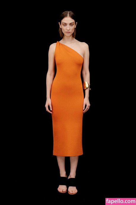 妊娠中のアジア人オンリーファンズ エロ 写真