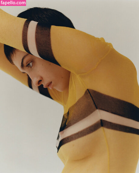 黒檀の猫オンリーファンズ 無料 画像