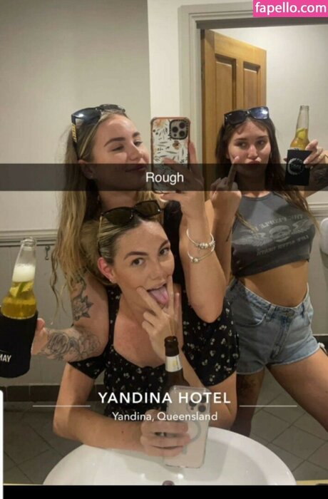 曲線美のランジェリーOnlyFans ポルノ ギャラリー