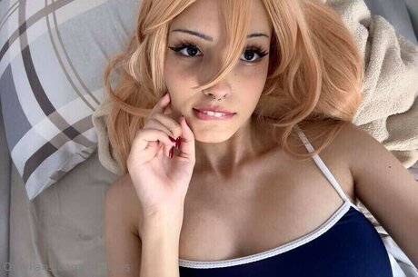 巨大な天然おっぱいオンリーファンズ 可愛い 写真