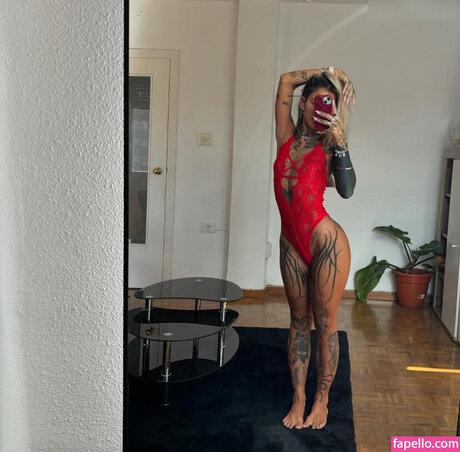 騎乗位熟女OnlyFans アート裸 写真