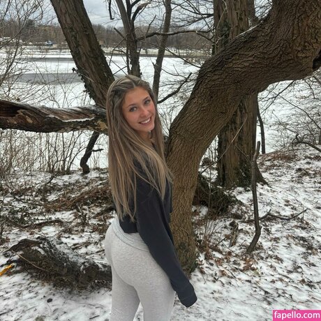 Jessgeng エロティックモデル 画像