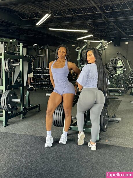 Tiara Howard ポルノスター ホット ギャラリー