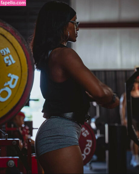 Tiara Howard 無料スター 写真