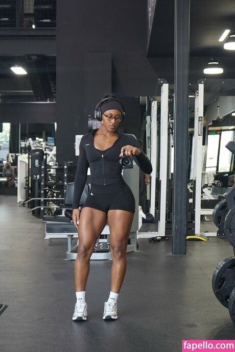 Tiara Howard ヌードモデル 画像