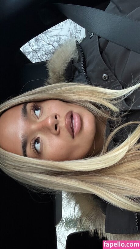 逆騎乗位 オンリーファンズ HD 写真