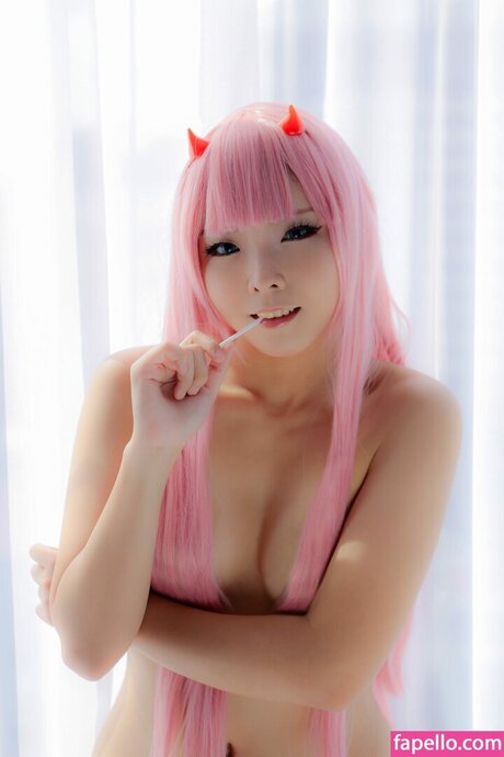 熟女の足オンリーファンズ ヌード 写真