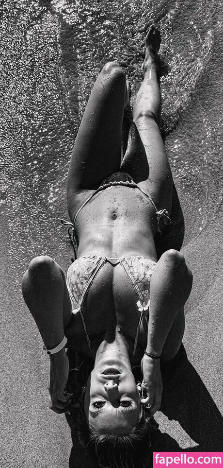 足のアナ​​ルオンリーファンズ ホットポルノ 写真