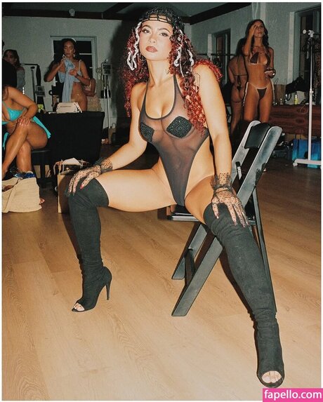 ロシアのお母さんOnlyFans パーフェクト 写真