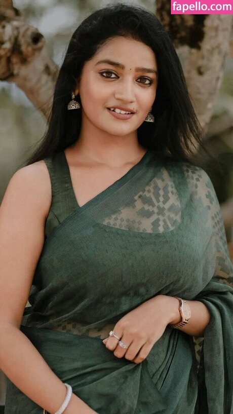 Lavanya Manickam 裸のスター ギャラリー