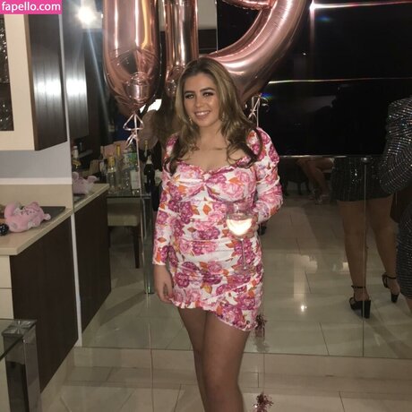 Sophie Williams 独占モデル ギャラリー