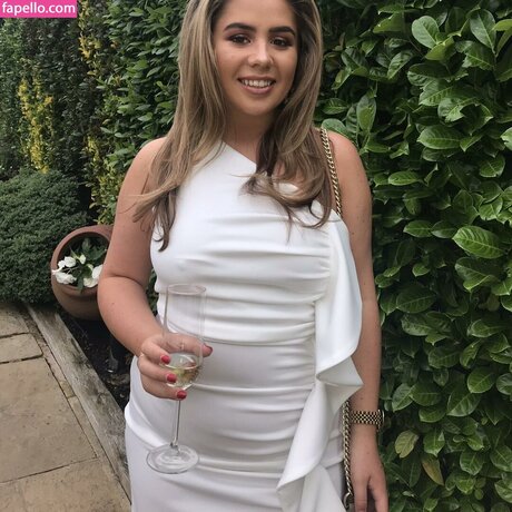 Sophie Williams 高品質スター 画像