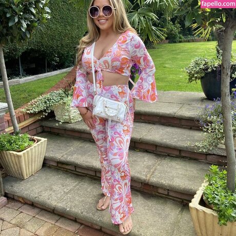 Sophie Williams 裸のポルノスター アーカイブ