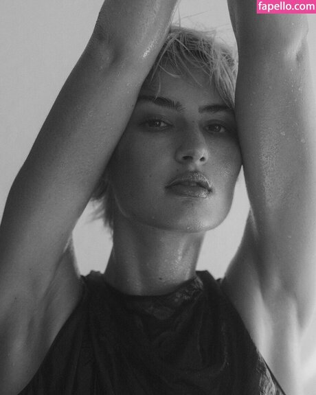 Aleandrafrerk トップスター 写真